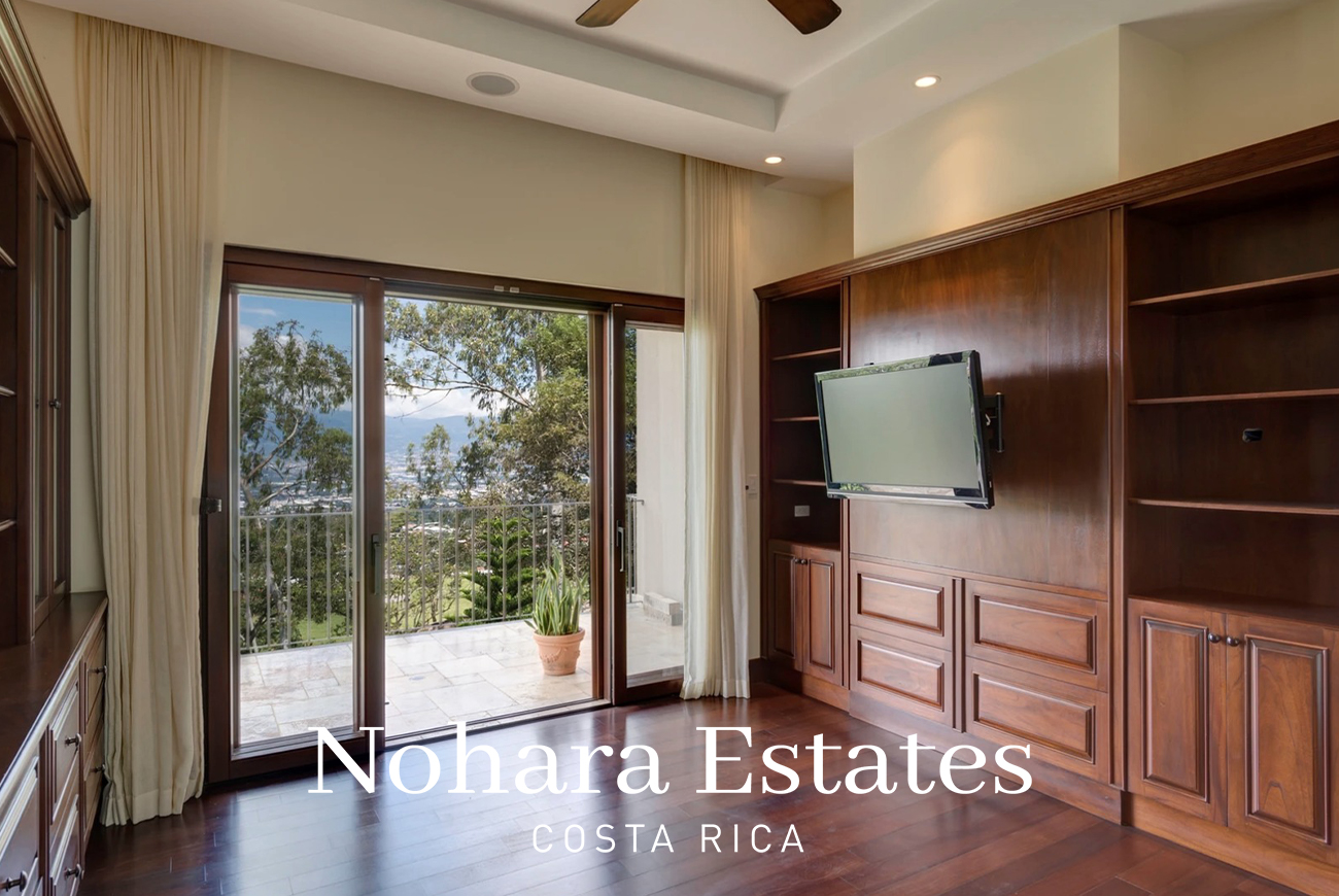 La Lolas State Mountains Of Escazu Branded 42