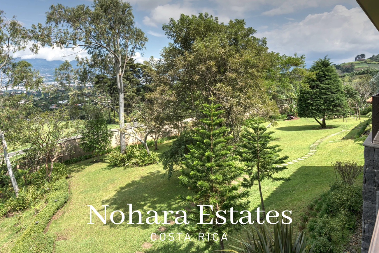 La Lolas State Mountains Of Escazu Branded 44